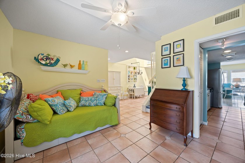 Remodeled End-Unit Condo | Pine Knoll Shores NC | Deeded Beach - photo 6