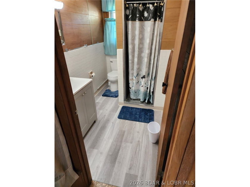 This lake access cabin is perfect for the serious fisherman or - photo 22