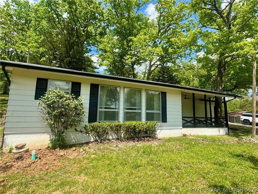 This lake access cabin is perfect for the serious fisherman or - photo 38