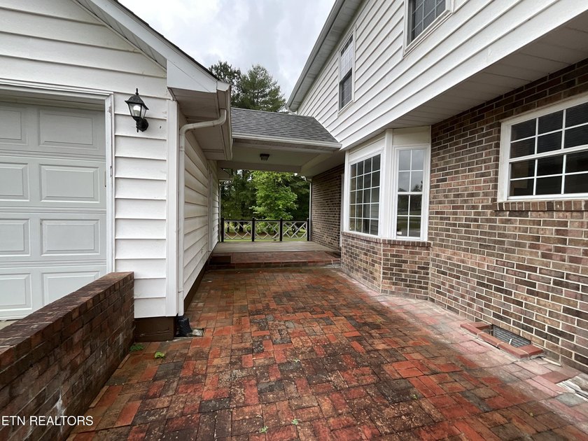 Welcome to your own private slice of Tennessee beauty! Nestled - photo 2