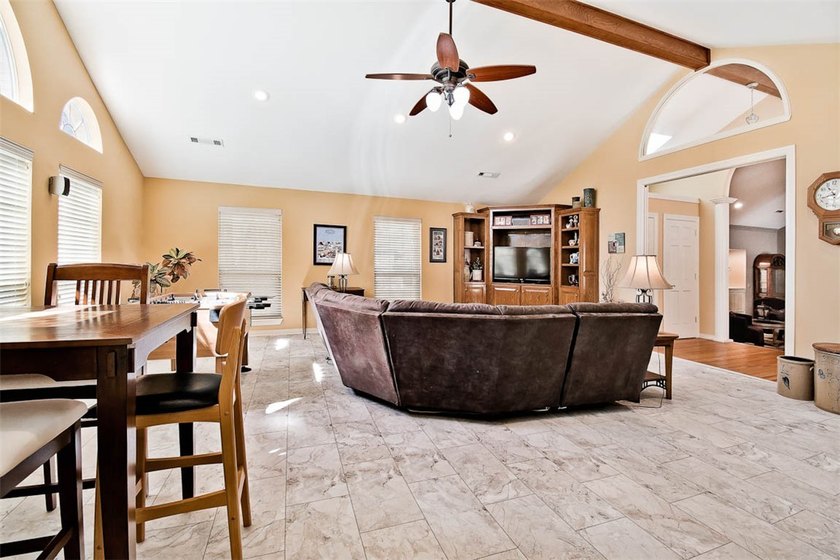 Welcome to this beautiful well-maintained home that blends - photo 6