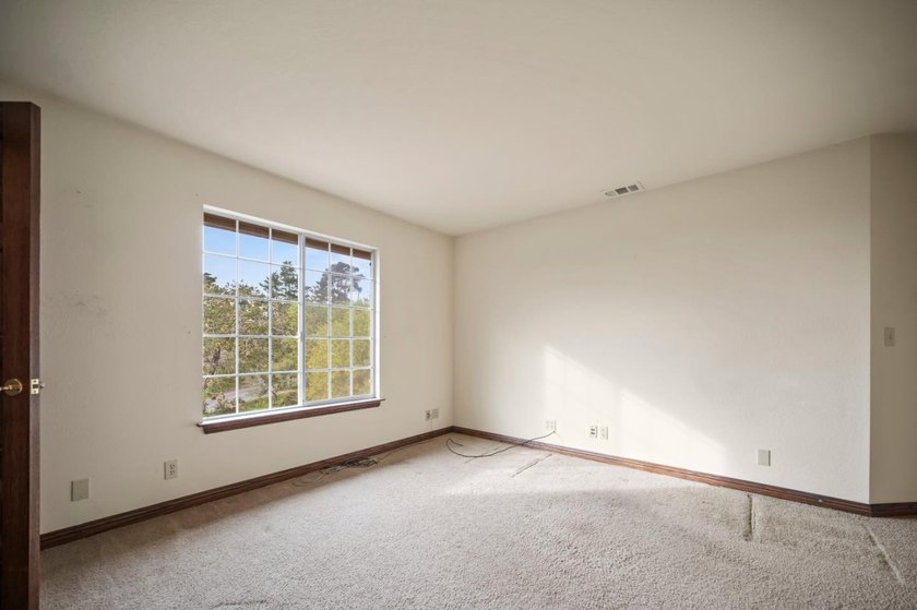 $900,000 Reduced! $582/ft By far the lowest priced home in - photo 40