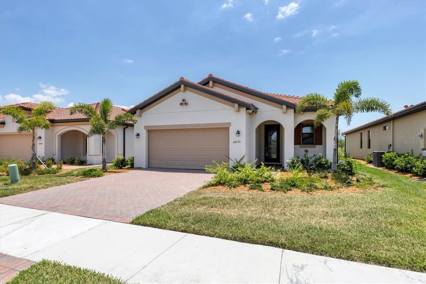 This home just built in 2022 and now available for quick move in - photo 3