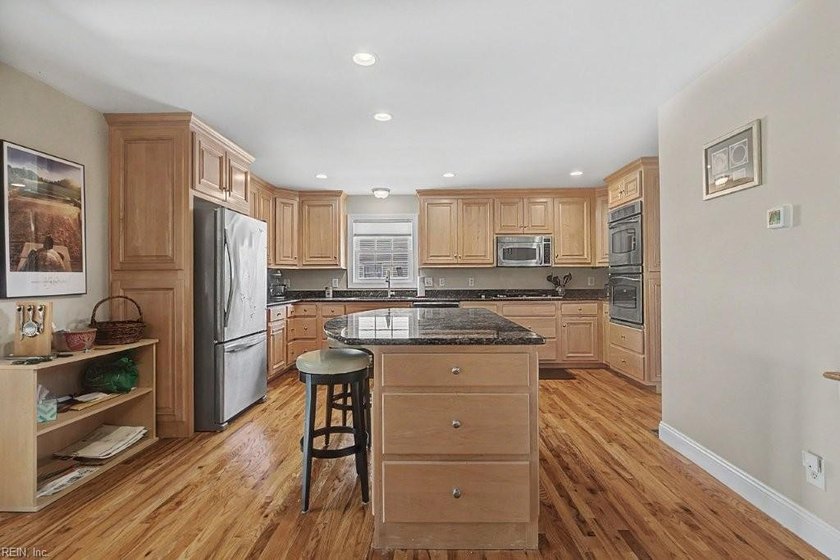 Spacious 4-bedroom, 2.5-bath home with over 3,600 square feet of - photo 8
