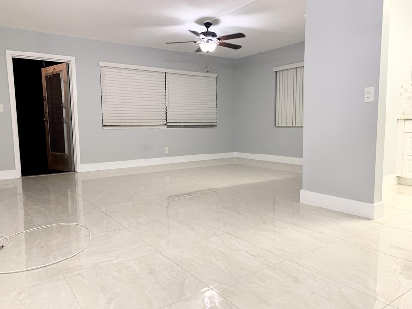 DON'T MISS OUT ON THIS SPECTACULAR TURNKEY GROUND FLOOR, CORNER - photo 3