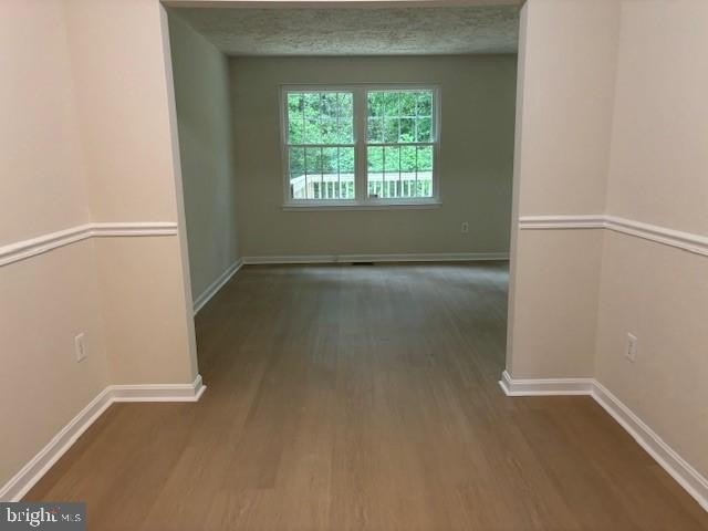Rarely available in sought after Villa Toscana this full - photo 4