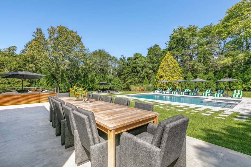 Look no further for your country escape than this pristine - photo 11