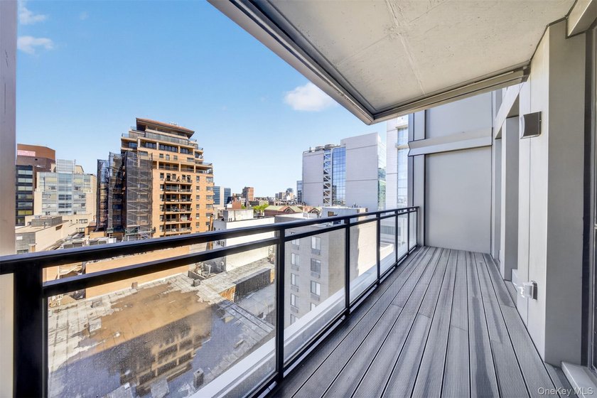 LaVita, A landmark luxury residence in the heart of Flushing - photo 16