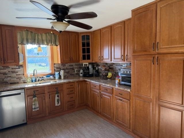 This charming and beautifully updated 1988 doublewide - photo 21