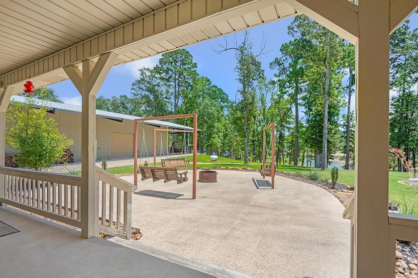Welcome to your private lakeside retreat on the shores of Lake - photo 25
