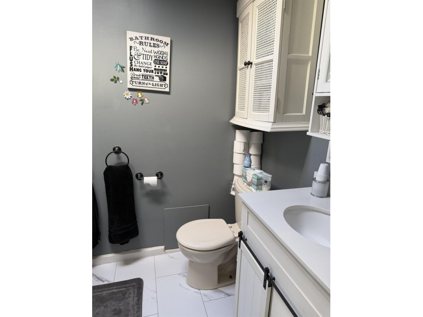 This charming and beautifully updated 1988 doublewide - photo 34