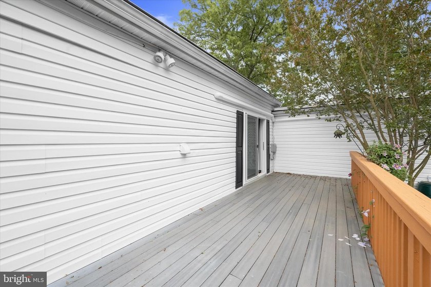 Set along the sheltered banks of Stony Creek, this nearly - photo 49