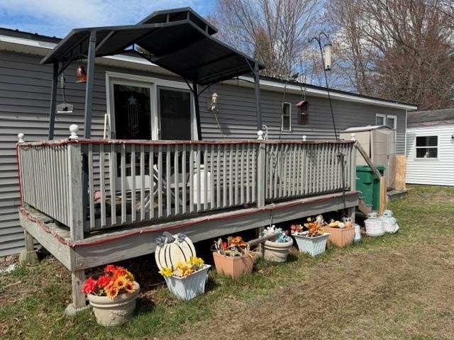 This charming and beautifully updated 1988 doublewide - photo 50