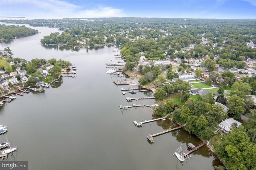 Set along the sheltered banks of Stony Creek, this nearly - photo 55