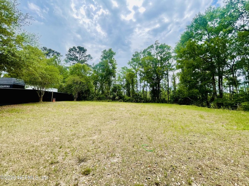 Excellent location off Beach Blvd. Cleared commercial lot ready - photo 8