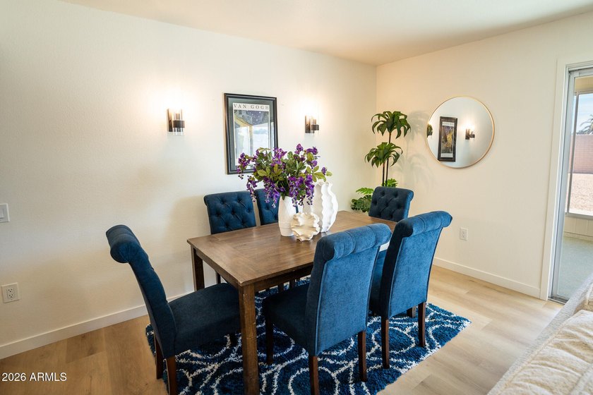 Why settle for outdated when you can have practically brand new? - photo 7