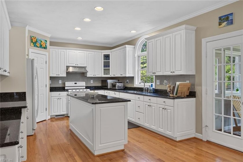 Welcome to this exceptional 3,700-square-foot home in the highly - photo 7
