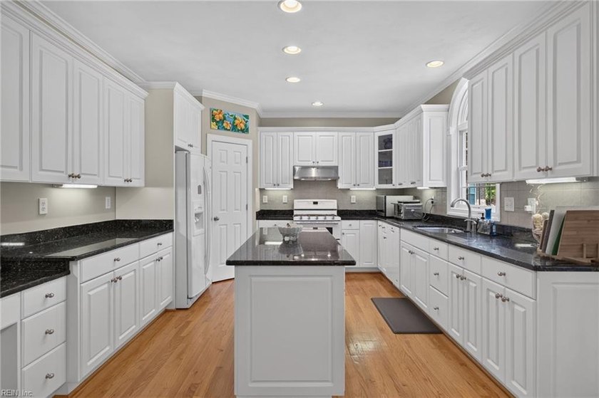 Welcome to this exceptional 3,700-square-foot home in the highly - photo 9