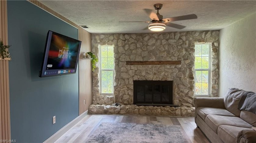 Waterfront Gulf-Access Living! This beautifully maintained - photo 17