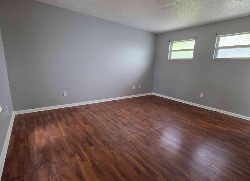 Discover this 3-bedroom, 2-bathroom home features an attached - photo 10