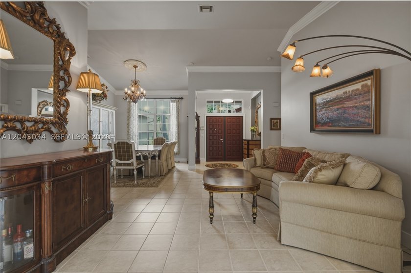 A RARE OPPORTUNITY to own a truly TURNKEY 4 BED + OFFICE, 2.5 - photo 7