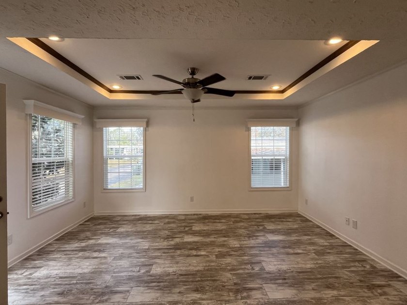 Tentatively available 8/1/2026. This home is currently occupied - photo 2