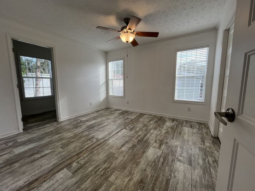Tentatively available 8/1/2026. This home is currently occupied - photo 4