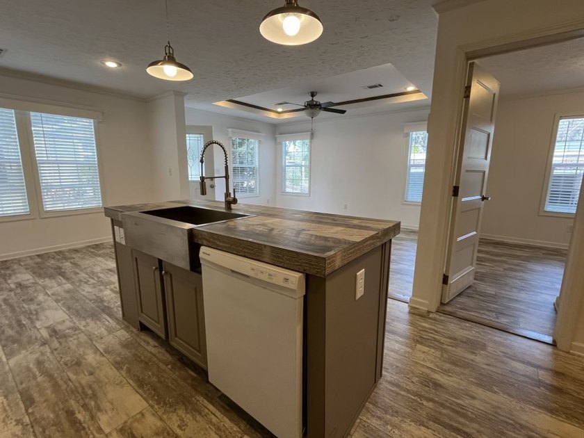 Tentatively available 8/1/2026. This home is currently occupied - photo 7