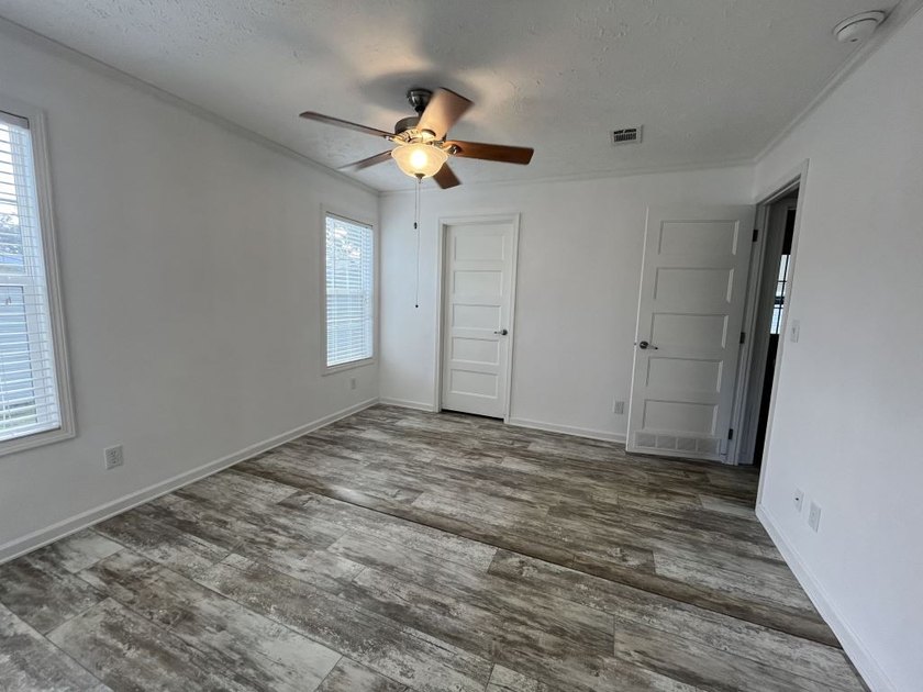 Tentatively available 8/1/2026. This home is currently occupied - photo 9