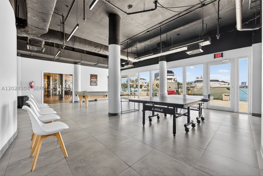 Experience the ultimate Miami Beach lifestyle at King Cole - photo 16