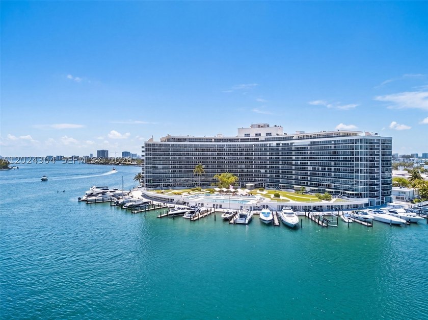 Experience the ultimate Miami Beach lifestyle at King Cole - photo 19
