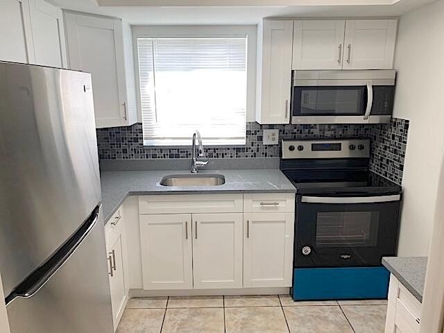 1 bedroom 1 bathroom very well kept apartment in a 55+ community - photo 2