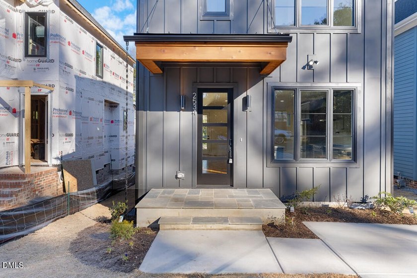 Now offering a 3-2-1 buydown w/ builder's preferred lender! It's - photo 2