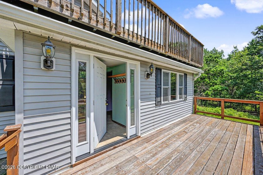Welcome to your Pocono dream home. Full time living or vacation - photo 10