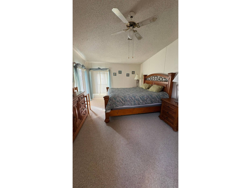 Welcome to your perfect sunny Florida getaway! This beautifully - photo 15