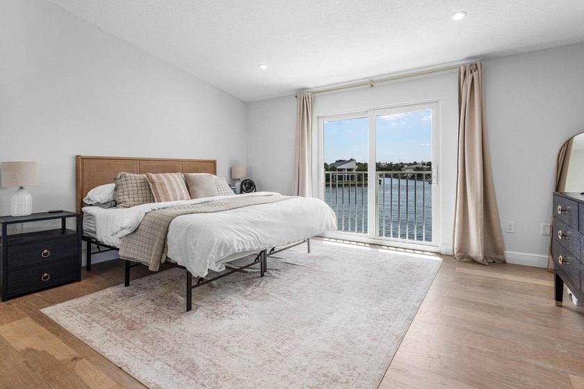 DIRECT MAIN INTRACOASTAL WATERWAY LIVING! Rarely available and - photo 16