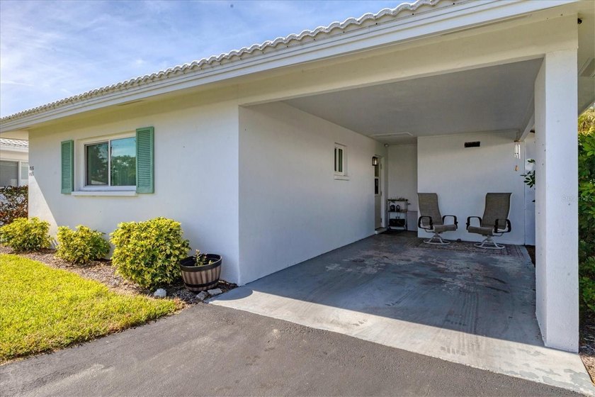 Located in the heart of Sarasota, this desirable 55+ community - photo 21