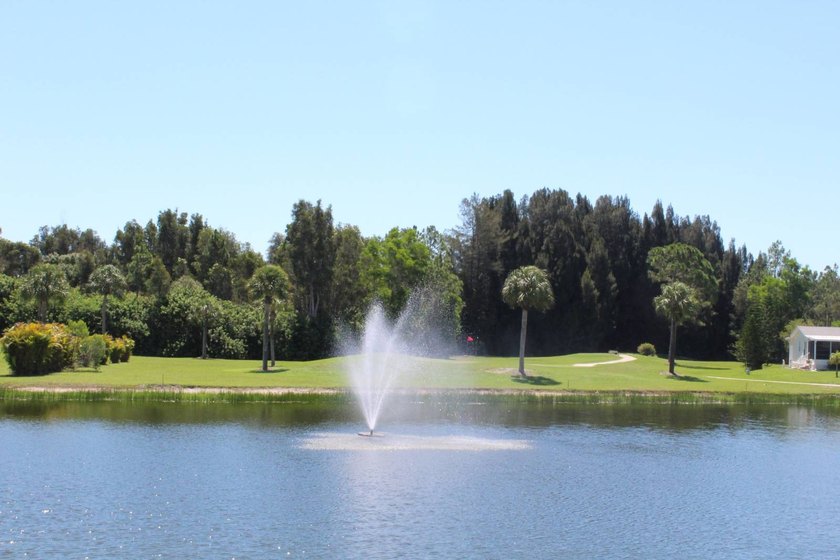Welcome to your perfect sunny Florida getaway! This beautifully - photo 23