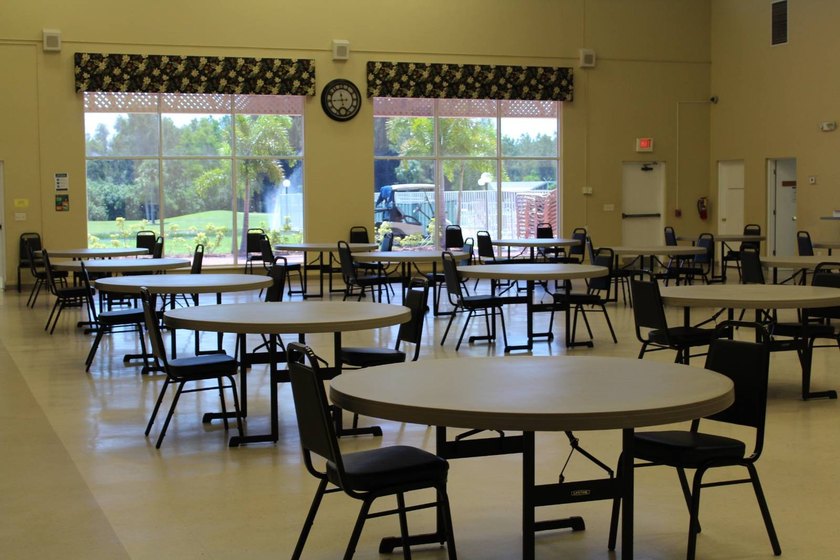 Welcome to your perfect sunny Florida getaway! This beautifully - photo 25