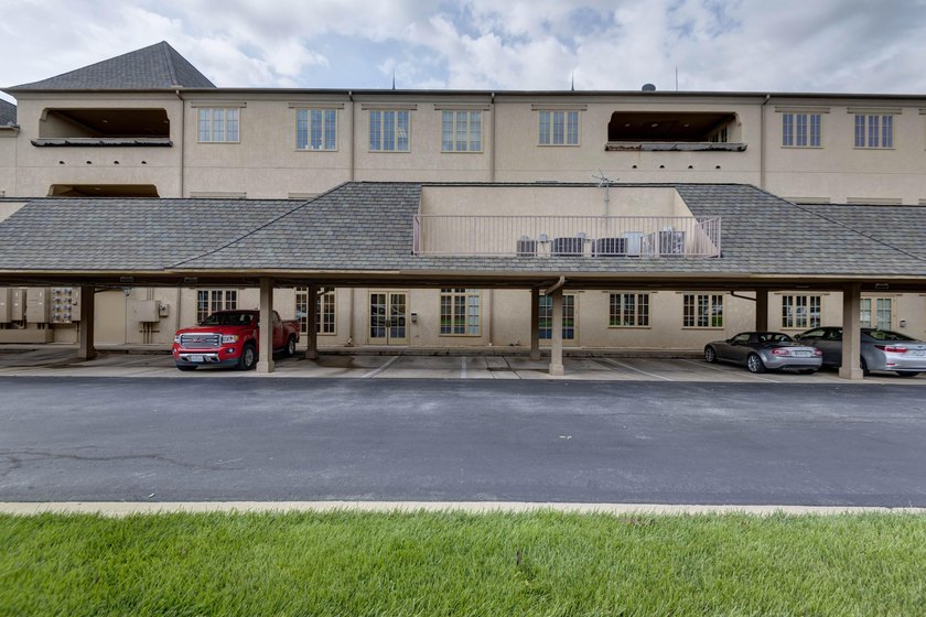 Impressive Class-A office suite for sale in the prestigious - photo 27