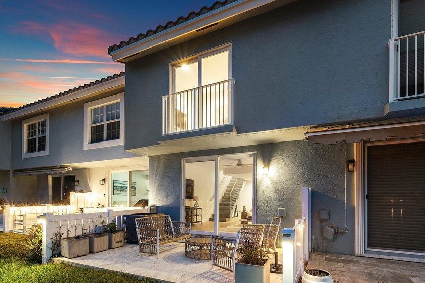DIRECT MAIN INTRACOASTAL WATERWAY LIVING! Rarely available and - photo 37