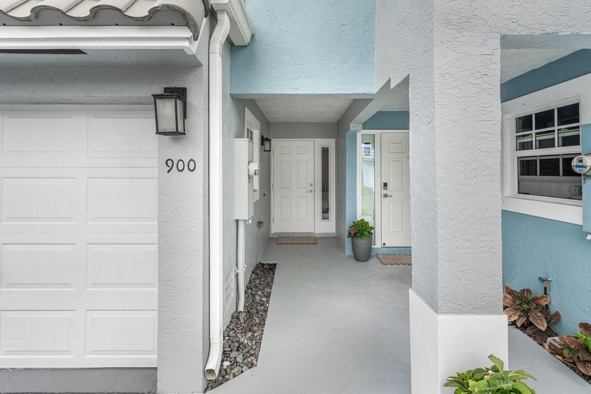 DIRECT MAIN INTRACOASTAL WATERWAY LIVING! Rarely available and - photo 42