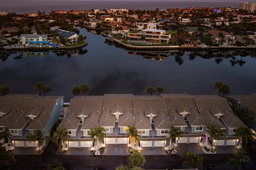 DIRECT MAIN INTRACOASTAL WATERWAY LIVING! Rarely available and - photo 45