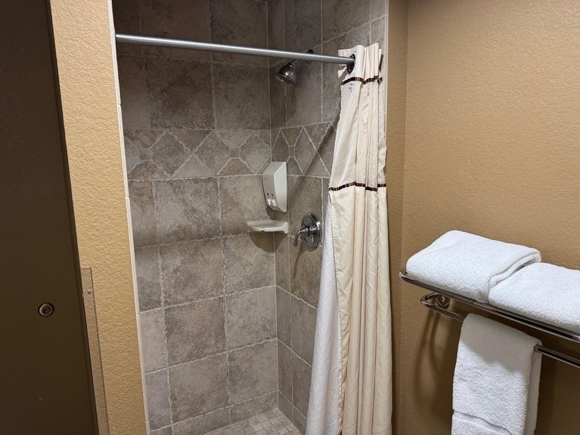 Welcome to the beautiful Chula Vista! Located right off the - photo 15
