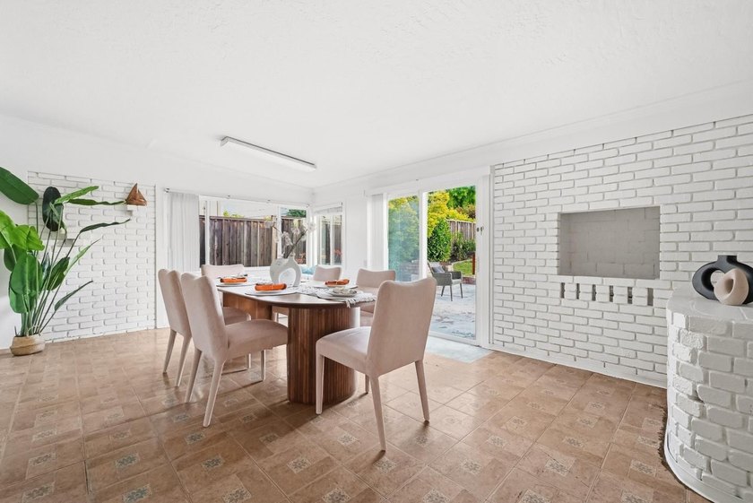Total 1,694 SF of living area, including additional 260 SF bonus - photo 16
