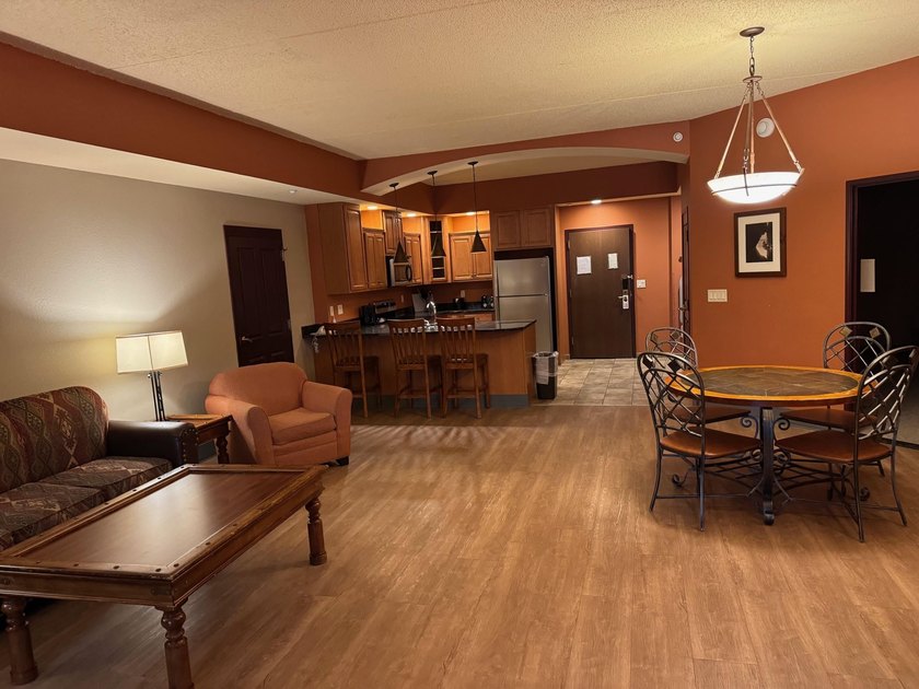 Welcome to the beautiful Chula Vista! Located right off the - photo 18
