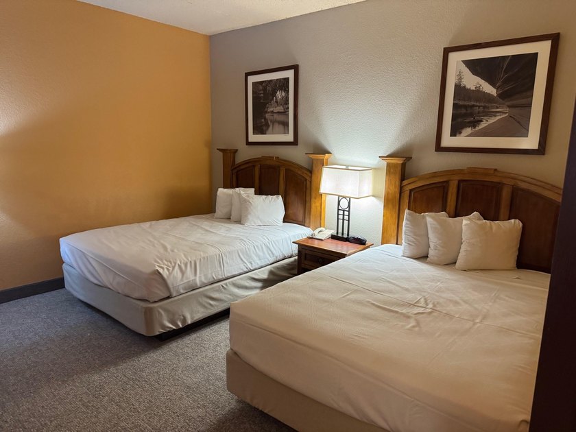 Welcome to the beautiful Chula Vista! Located right off the - photo 19