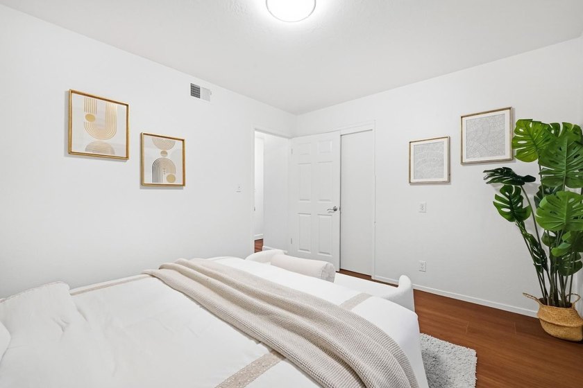 Total 1,694 SF of living area, including additional 260 SF bonus - photo 24