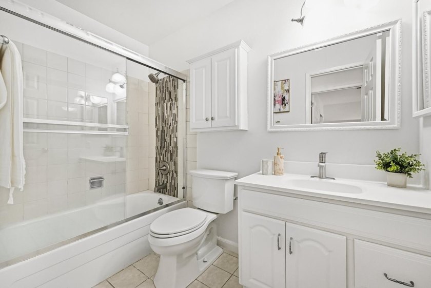 Total 1,694 SF of living area, including additional 260 SF bonus - photo 25