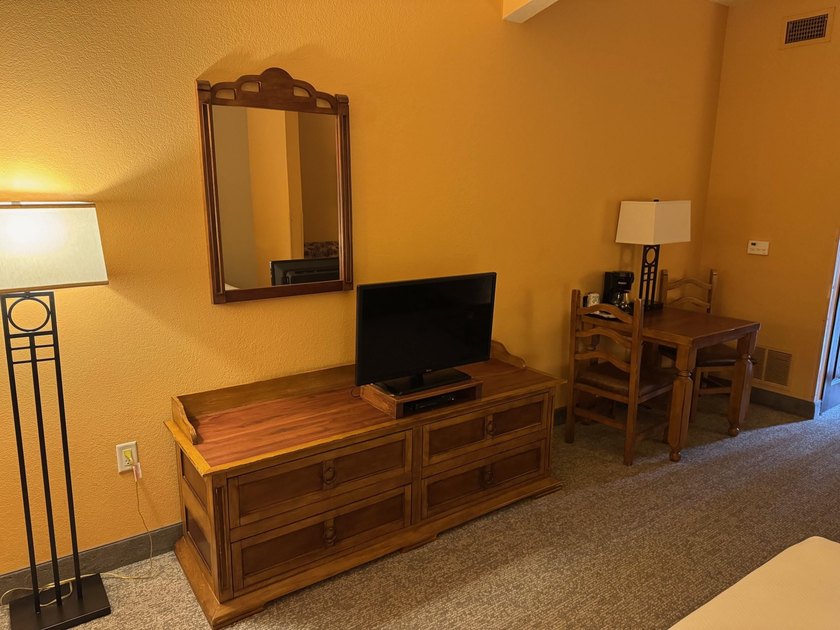 Welcome to the beautiful Chula Vista! Located right off the - photo 28